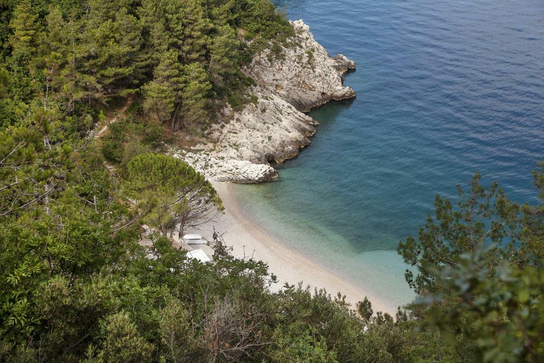 Apartmani Sandra Rovini Moscenice Bagian luar foto