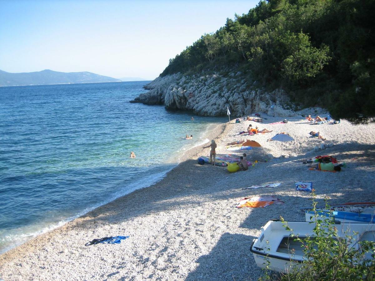 Apartmani Sandra Rovini Moscenice Bagian luar foto