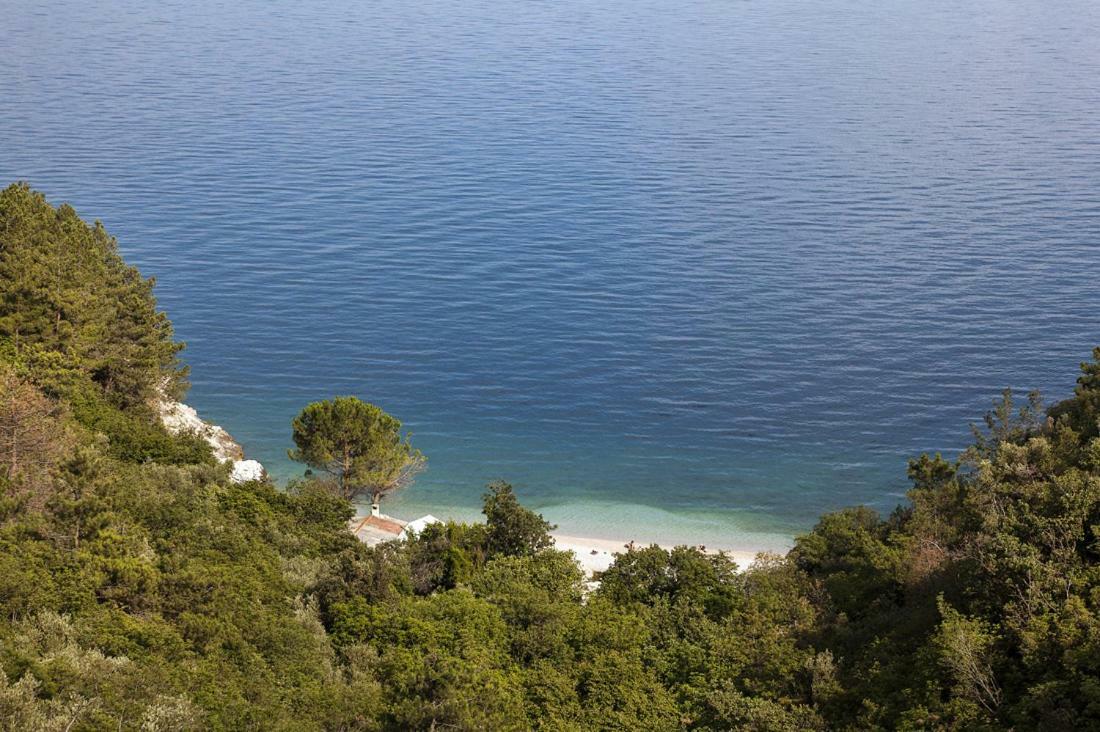 Apartmani Sandra Rovini Moscenice Bagian luar foto