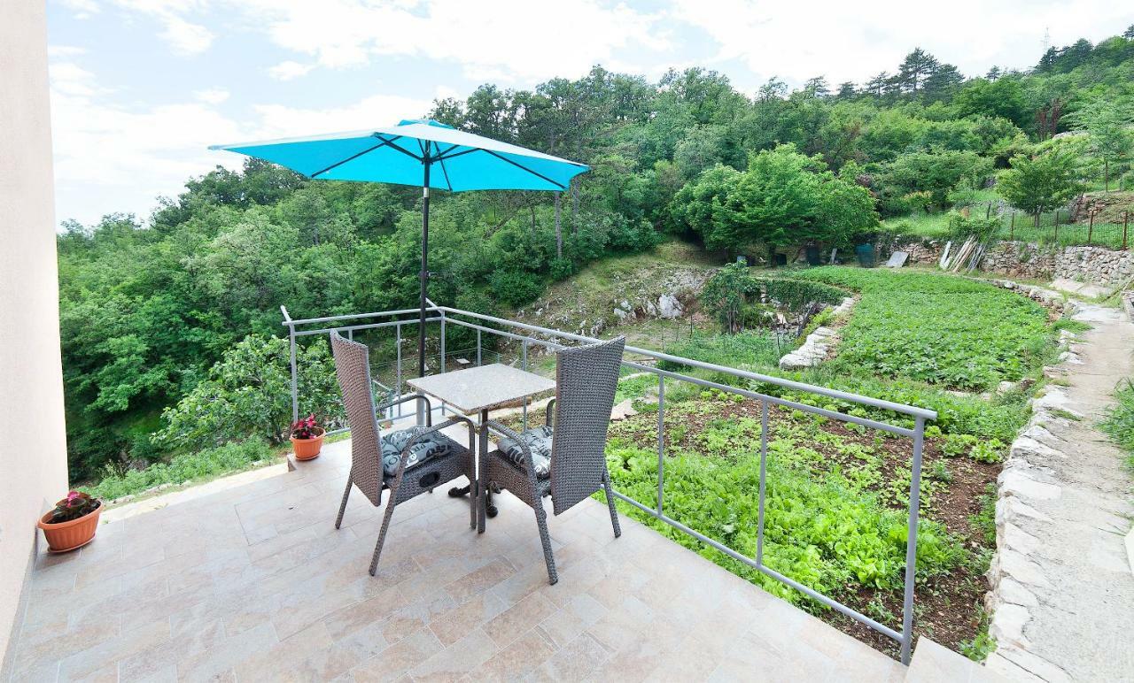 Apartmani Sandra Rovini Moscenice Bagian luar foto