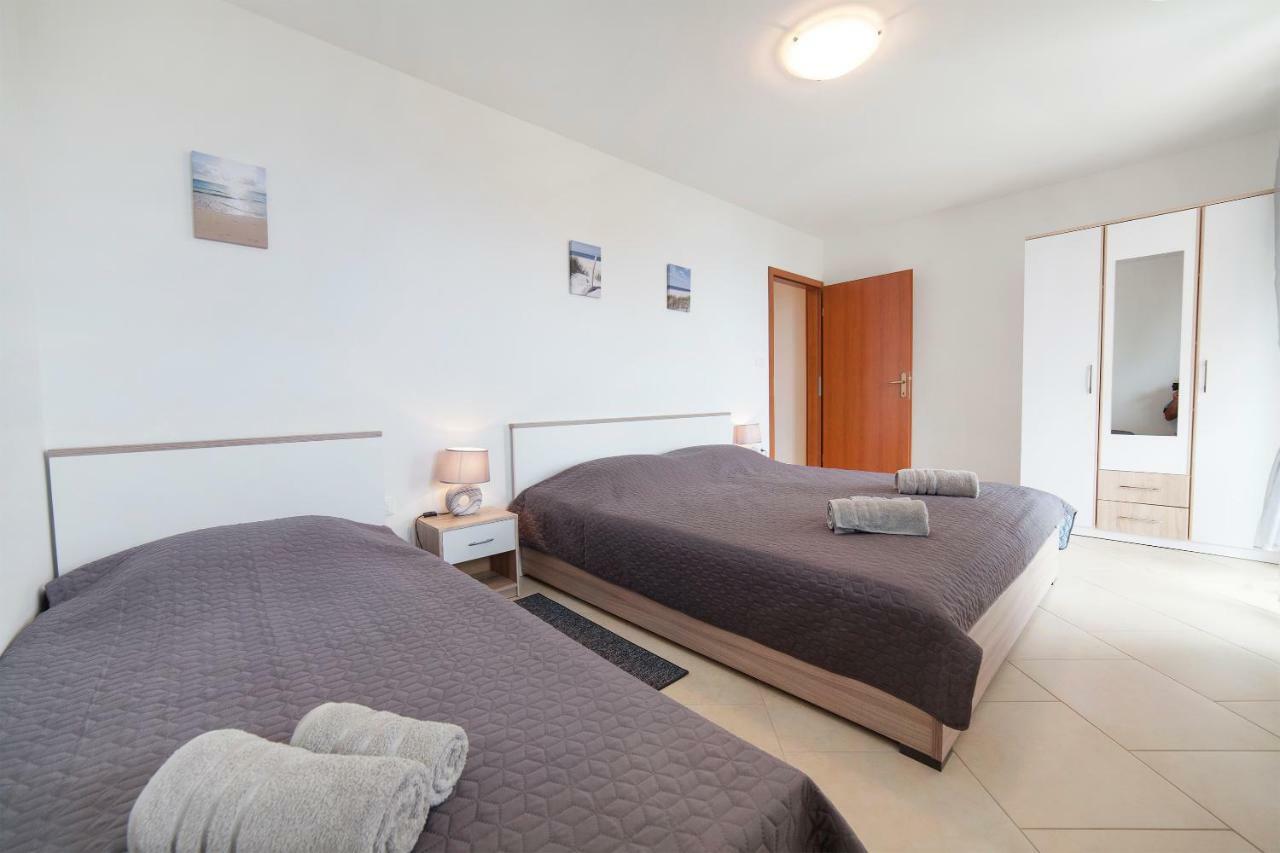 Apartmani Sandra Rovini Moscenice Bagian luar foto